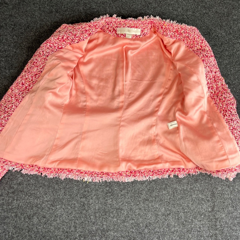 Boston Proper Pink Tweed Boucle Jacket Gold Chain Trim Fringe Blazer Size 2 - Picture 5 of 9